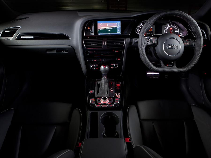 Торпедо Audi RS4 Avant (B8, 8K) 2012 года  (AU) (фото 23 из 24)